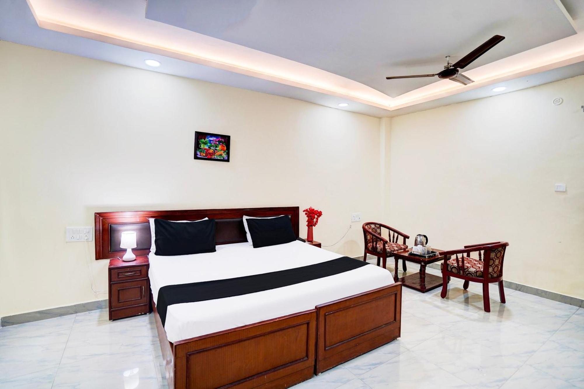 Hotel O Nova Resorts & Luxury Farm Raebareli Εξωτερικό φωτογραφία
